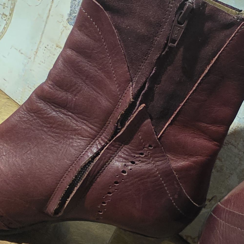 Chic DKODE Women's Burgundy/Ox Blood Leather And Suede Heeled Ankle Boots - Picture 9 of 15